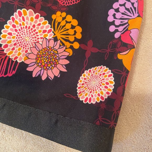 skirt - Picture 2 of 4